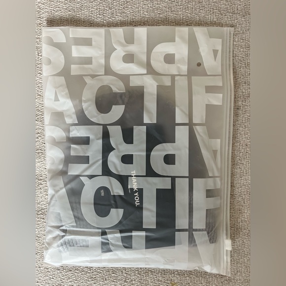 Apres Actif toque - Picture 2 of 3